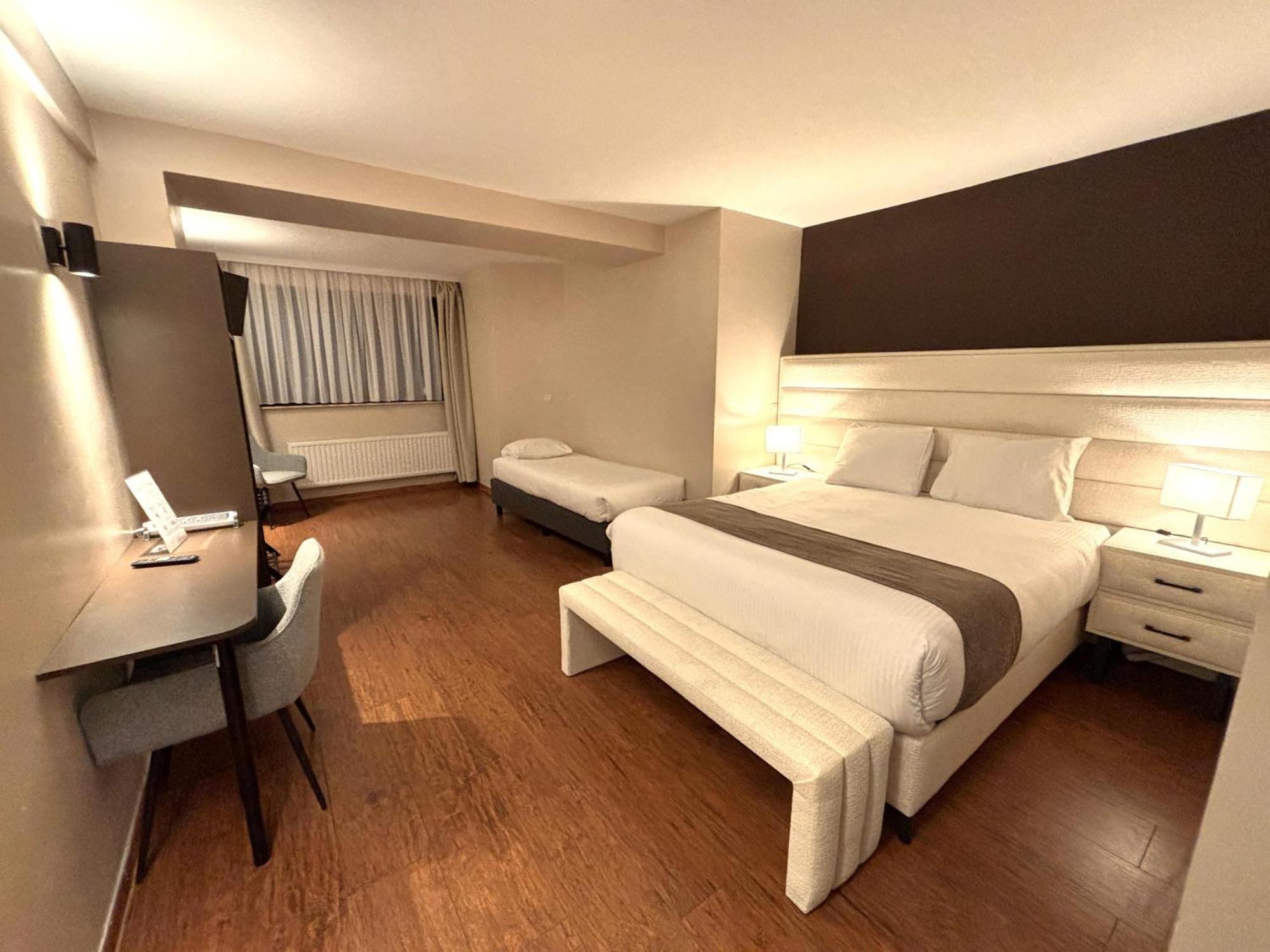 Escale Hotel Saint-Gilles Экстерьер фото
