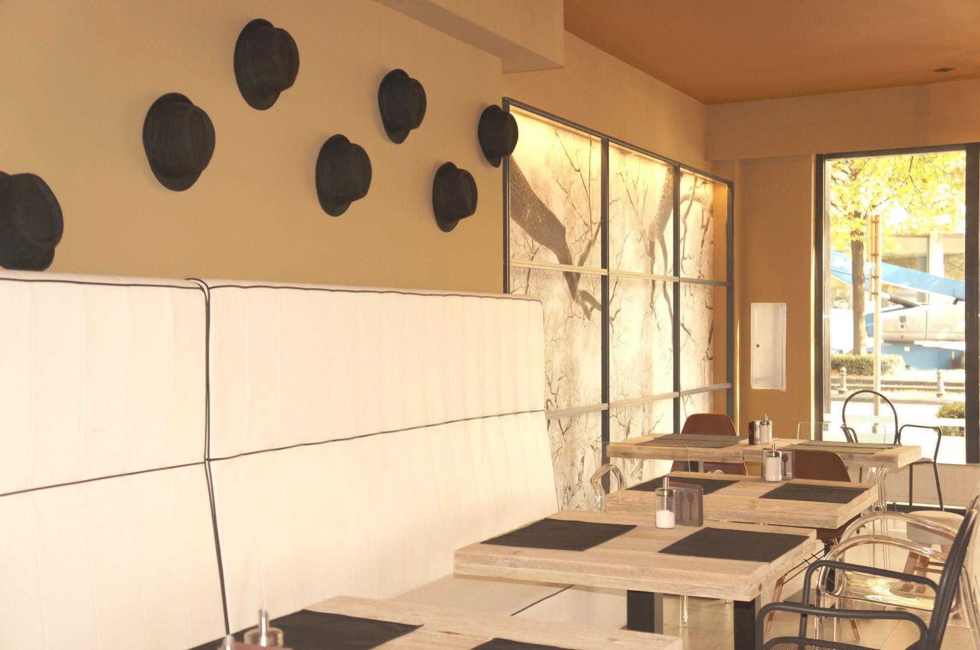 Escale Hotel Saint-Gilles Экстерьер фото